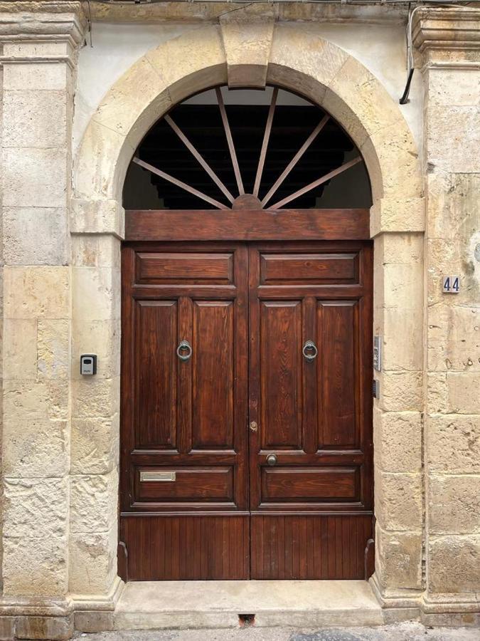 Il Nido Di Aretusa Apt By Addler House Ospitality Сиракуза Екстериор снимка